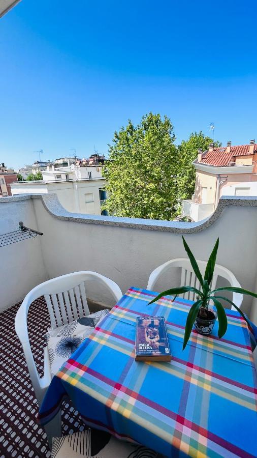 Hotel Sorriso Cattolica Dış mekan fotoğraf