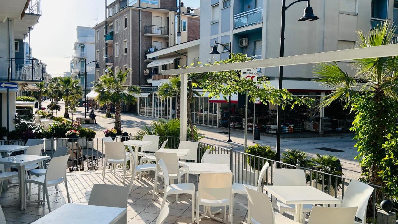 Hotel Sorriso Cattolica Dış mekan fotoğraf