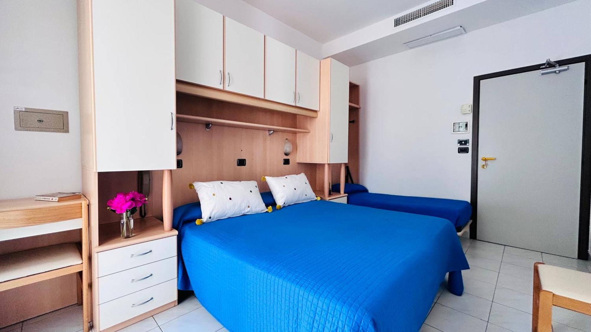 Hotel Sorriso Cattolica Dış mekan fotoğraf