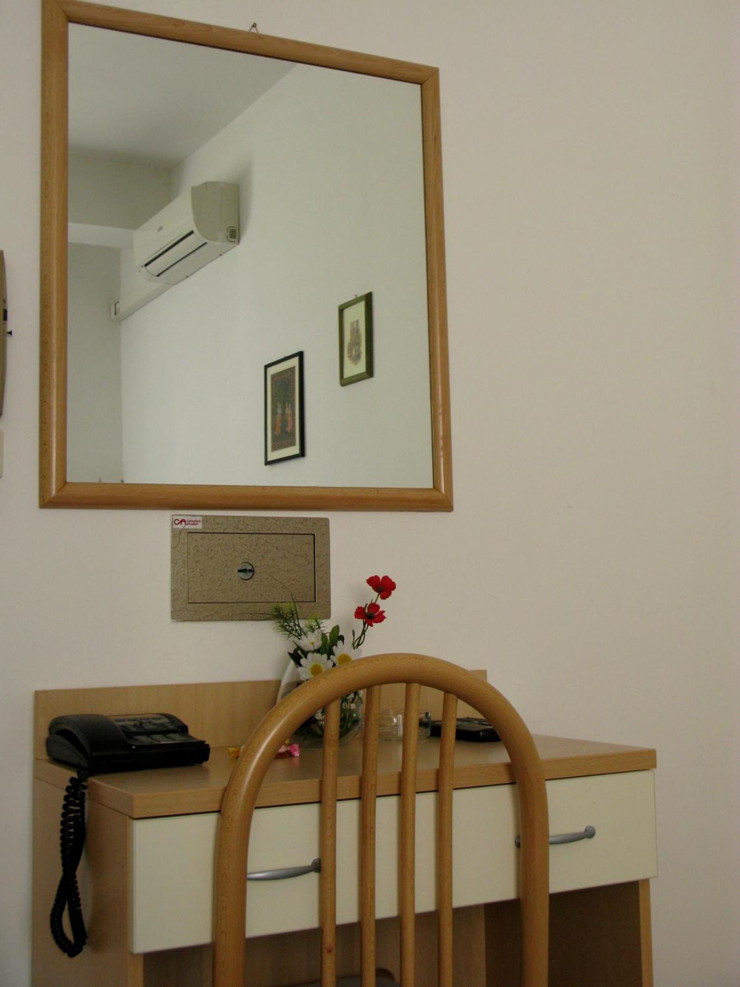 Hotel Sorriso Cattolica Dış mekan fotoğraf